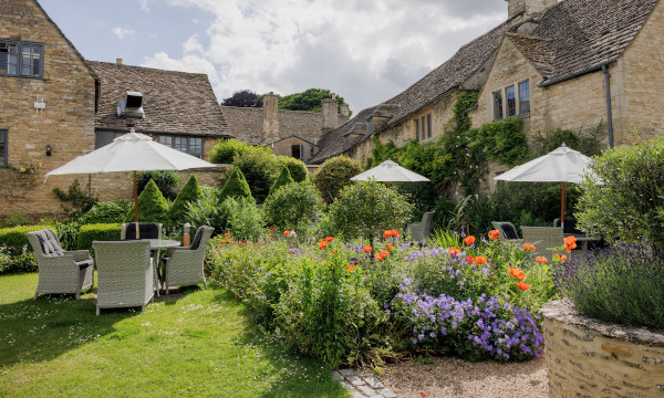 The Cotswolds country pub