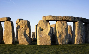 Stonehenge on small group tour with Windsor and Bath from London