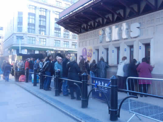 Tkts Discounted Theatre Tickets Leicester Square London Tkts Half Price Theatre Tickets Leicester Square London