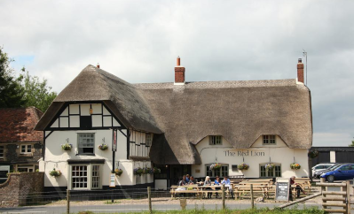 Avebury Red Lion pub