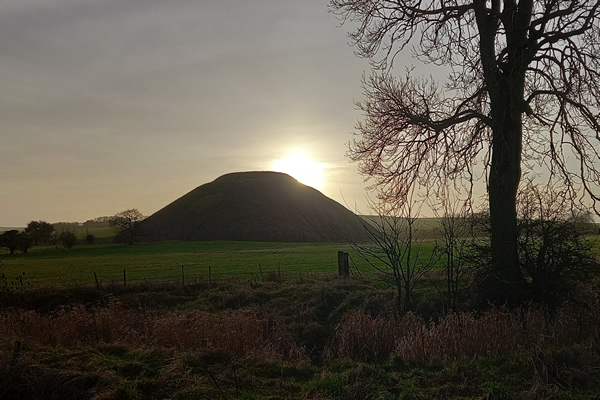 Avebury Silbury Hill