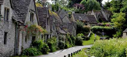 Bibury cottages, Cotswolds England