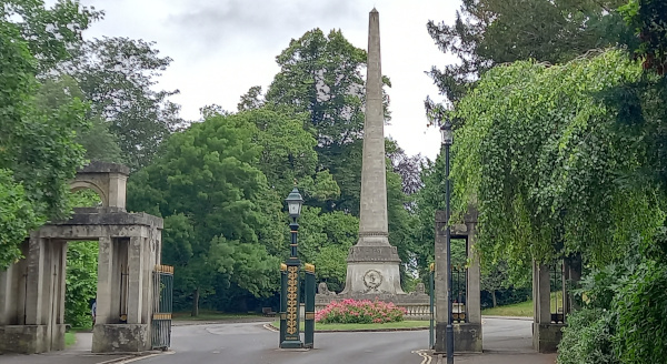 Victoria Obelisk  bath 