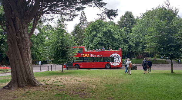 Bath tootbus, hop-on, hop-off sightseeing bus