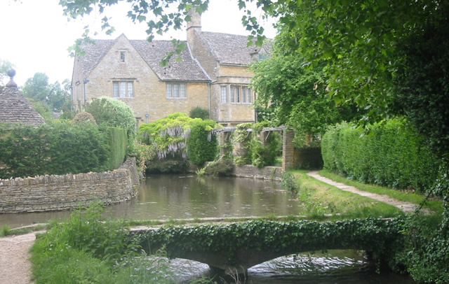 Typical Cotswolds houses