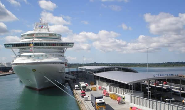 cruise ship southampton arrivals