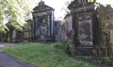 edinburgh greyfriars kirkyard