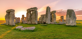 Salisbury, Stonehenge and Windsor transfer tour between Southampton cruise port and Heathrow