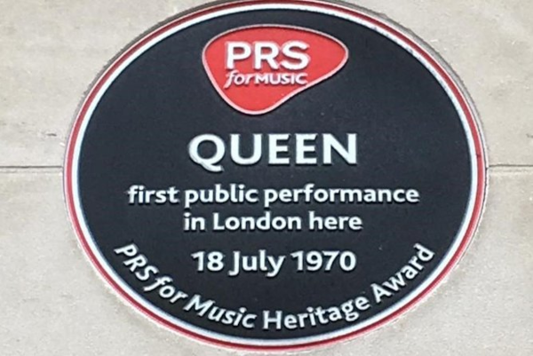 London rock tour Queen band plaque