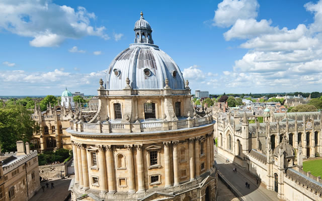 Radcliffe Camera, Bodleian Library, Warner Bros. Studio Tour London - The Making of Harry Potter with Oxford day trip from International Friends