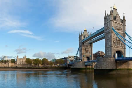 Tower Bridge Vintage Red Bus Tour