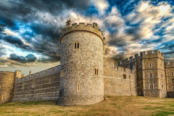 Windsor Castle on tour from London with Stonehenge and Bath