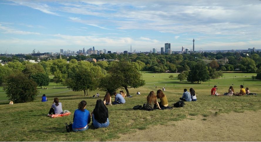 Primrose Hill in London - near London Zoo