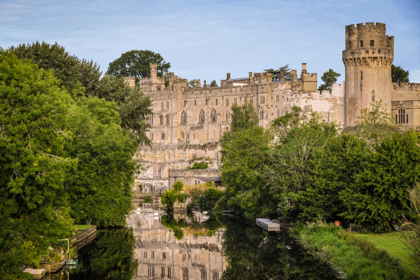 Warwick Castle lake