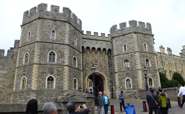 windsor castle entrance