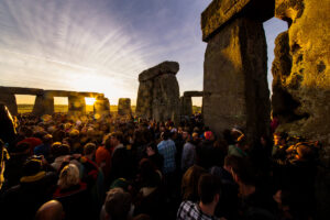 stonehenge summer solstice sunrise