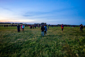 stonehenge summer solstice sunrise