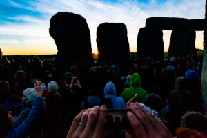 stonehenge summer solstice sunrise