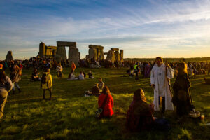 stonehenge summer solstice sunrise