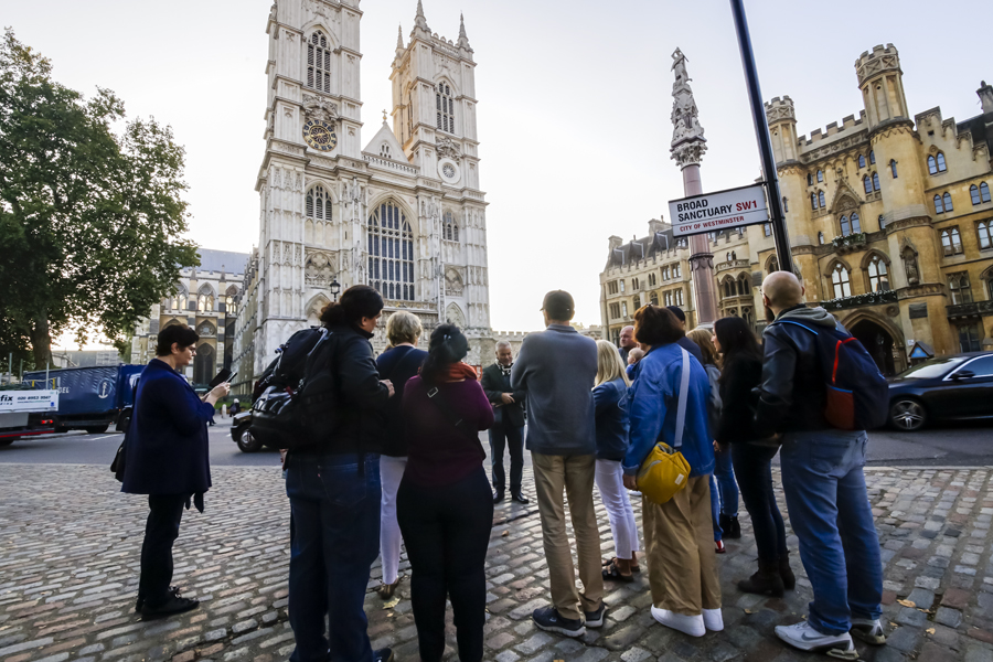 vintage bus tour london westminster cathedral