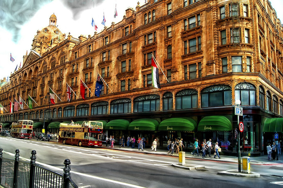 Harrods in Knightsbridge is an excellent location for the best London shopping tours