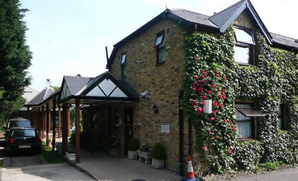 Cottage Guest House Heathrow B&B