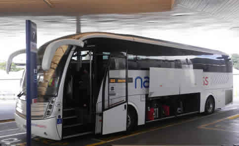 Heathrow - Gatwick bus shuttle - 80 services daily