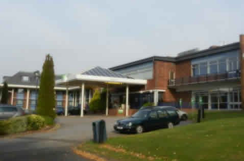 Holiday Inn Luton South 