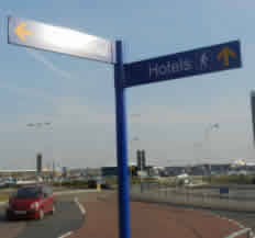 Luton Airport Sign To Hotels