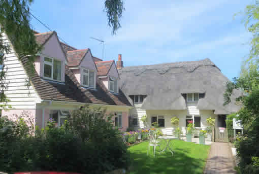 Willows Guest House Near Stansted Airport