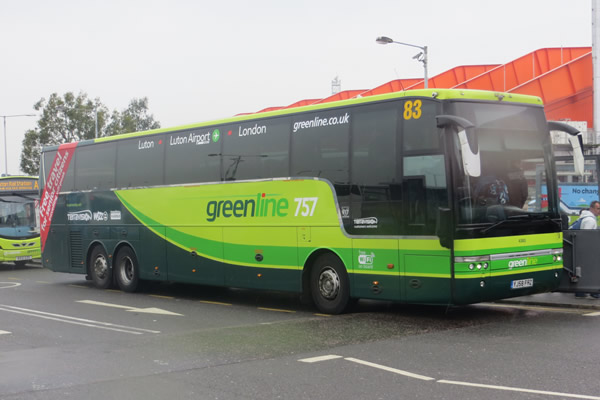 Green Line 757 Luton Airport coach