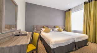 Hotel Phoenix London