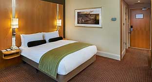 Crowne Plaza London - Ealing