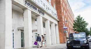 Dolphin House Serviced Apartments, London