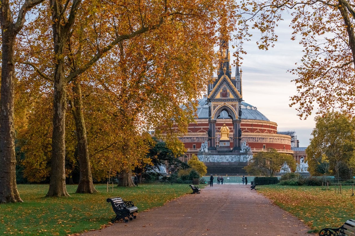 Albert memorial with the Royal Albert Hall in the background