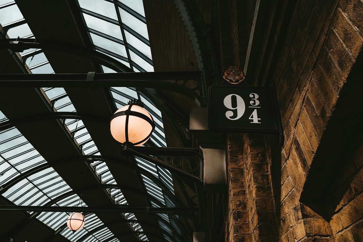 Platform 9 3/4 with signage