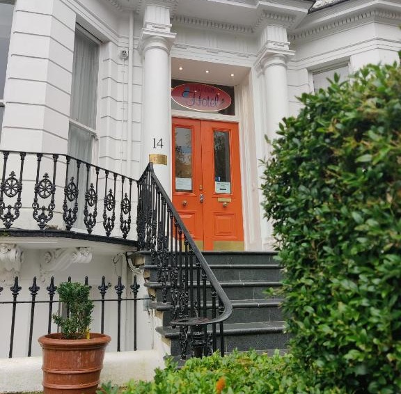 Exterior view of the Blue Bells Hotel Notting Hill