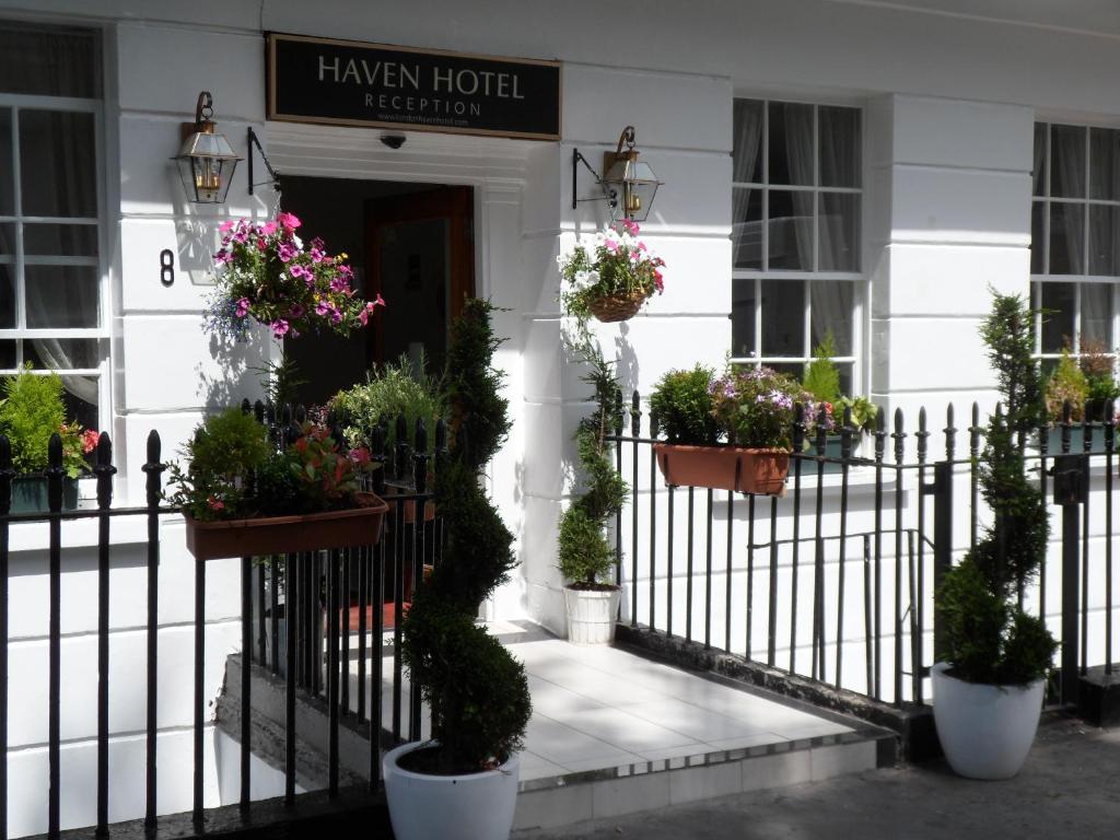 Exterior view of the Haven Hotel Paddington