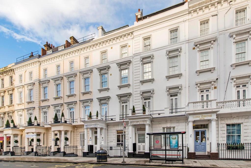 External view of the Lidos Hotel Victoria