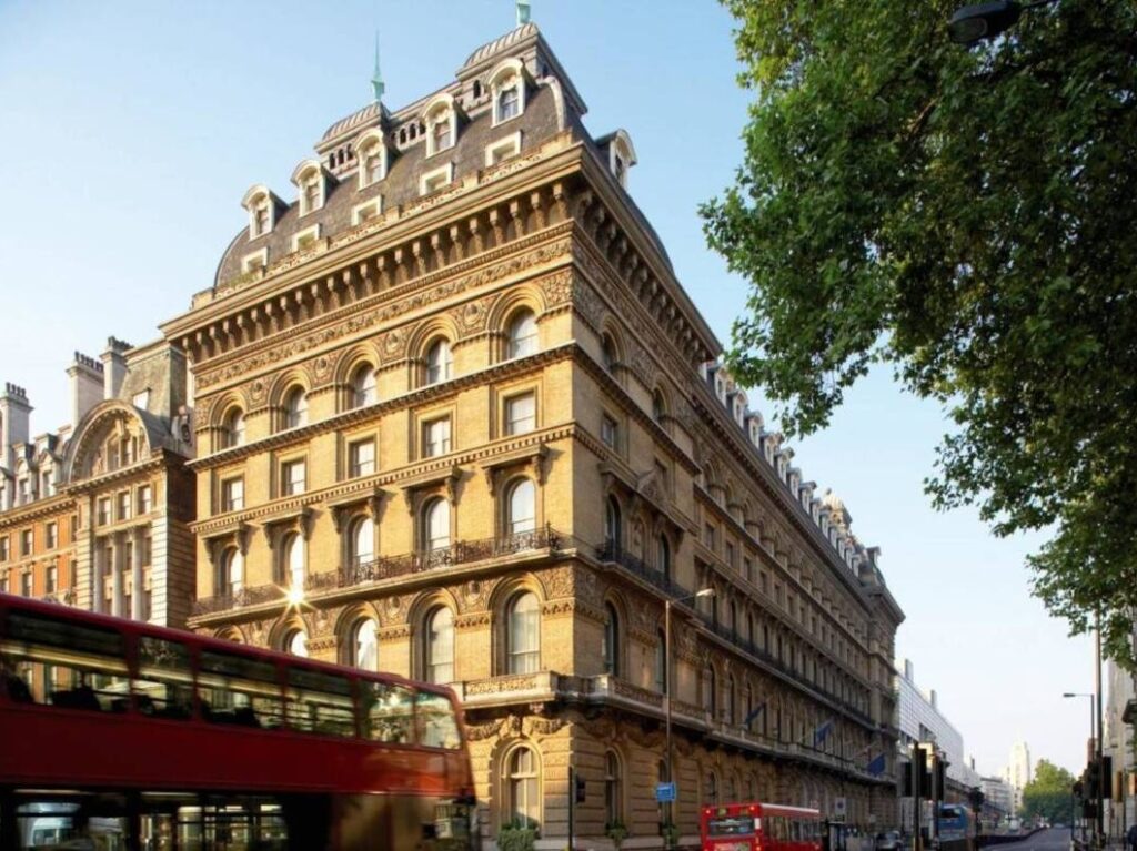 The Clermont Victoria