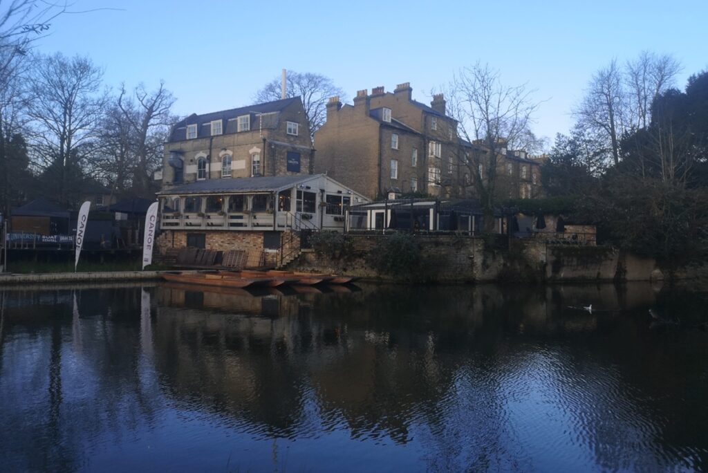The Granta pub next to the Mill Pond Cambridge